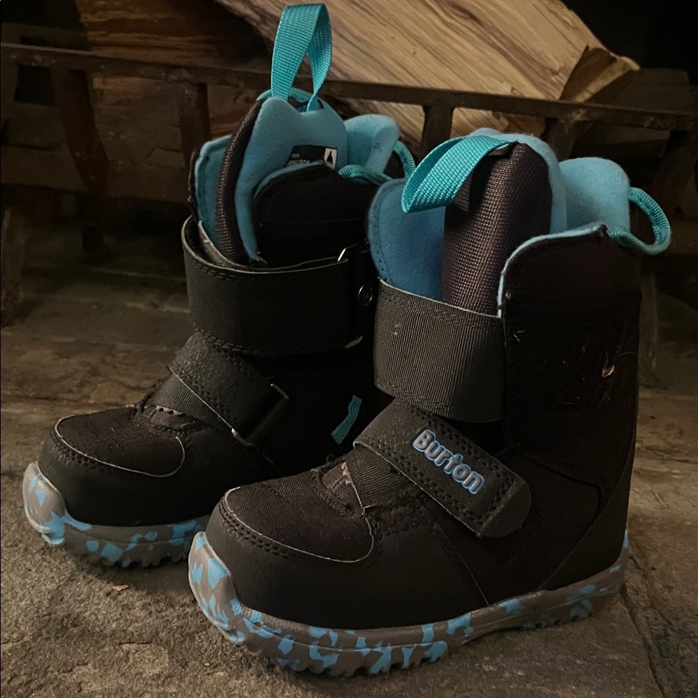 Burton Kids snowboard Boots - Black and Blue
